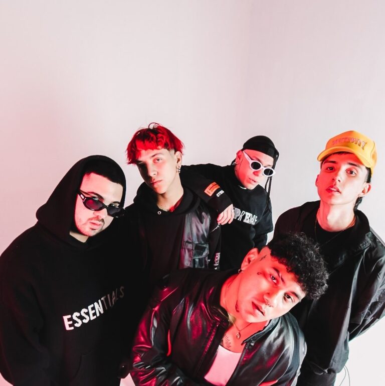 AQUIHAYAQUIHAY feliz triste ep