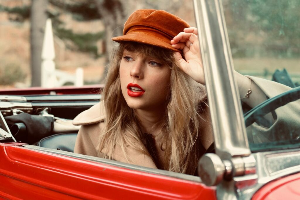 Taylor Swift Drops "All Too Well (Sad Girl Autumn Version)"