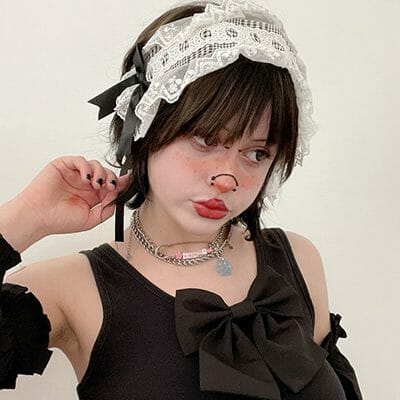 Sophie Meiers Drops New Low-Key Single “Collar”