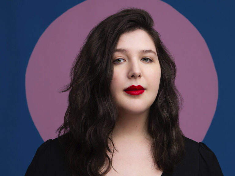 Lucy Dacus from guitar.com