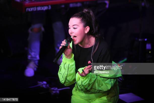 NEW YORK, NEW YORK - AUGUST 30: Lauren Spencer Smith performs onstage at The Bowery Ballroom on August 30, 2022 in New York City.