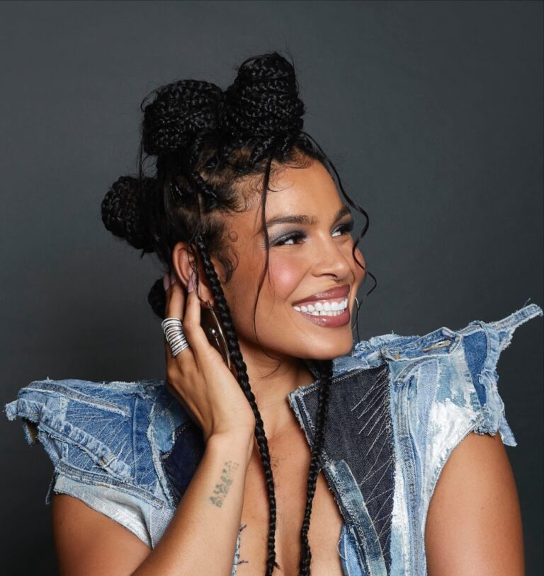 Grammy-nominee Jordin Sparks leaves 2022 with a dash of music, film and publicity opportunities. Let's take a look at some highlights. Starting the year right, Jordin Sparks is this week's Featured Artist Friday. Music Daily cannot wait to see where 2023 takes the singer-songwriter.
