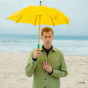 Andrew McMahon, A.K.A Andrew McMahon In The Wilderness, just dropped a new pensive pop single: “Lying on the Hood of Your Car.”