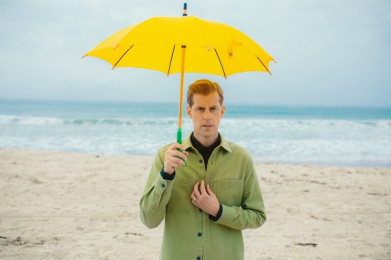 Andrew McMahon, A.K.A Andrew McMahon In The Wilderness, just dropped a new pensive pop single: “Lying on the Hood of Your Car.”