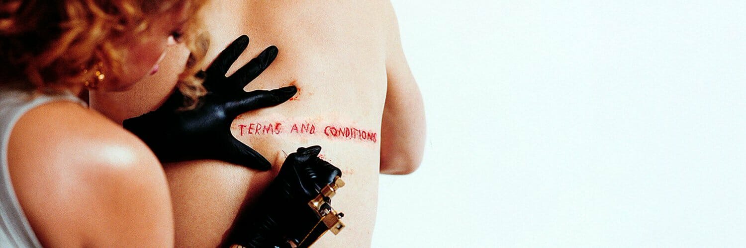 Alternative R&B/soul vocalist Mahalia comes back swinging with her first release of 2023 “Terms and Conditions.”