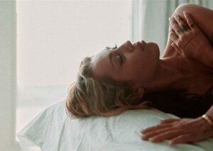 Miley Cyrus continuous her reclusive 'Endless Summer Vacation' rollout by spontaneously releasing the music video for "Jaded." The second track is a fan-favorite for many reasons, most likely for its vulnerable lyrics detailing Cyrus's tumultuous long-term ex relationship with actor Liam Hemsworth.