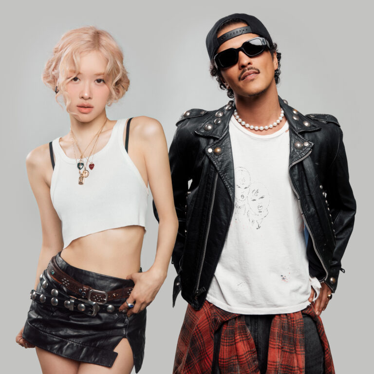 Rosé and Bruno Mars for "APT." (Courtesy of John V. Esparza/Atlantic Records/THEBLACKLABEL)